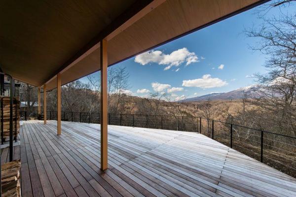 自然との調和と伝統建築を重んじる別荘住宅　A邸